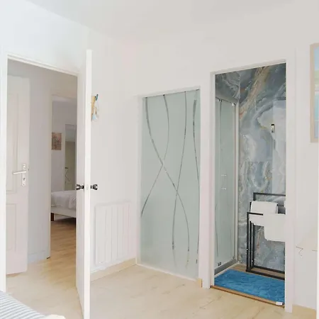 Maison Avec Piscine - 8 Pers. - Fr-1-4-713 Hébergement de vacances *